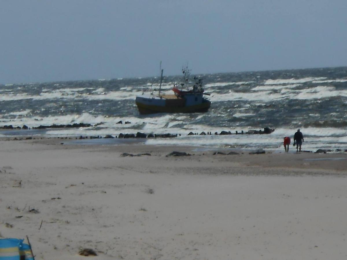 Fhu Aquarius Villa Dziwnówek Exteriör bild